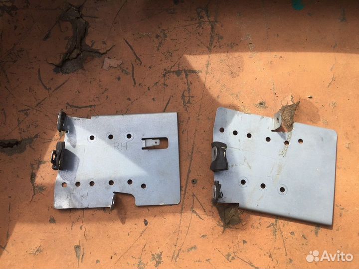 Торпедо левый в сборе алькантара + кожа