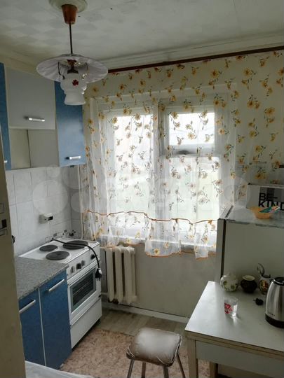 4-к. квартира, 60 м², 2/5 эт.
