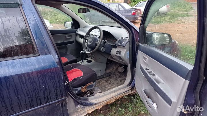 Mazda Demio 1.3 AT, 2003, 300 000 км