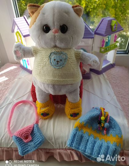 Вещи на игрушку