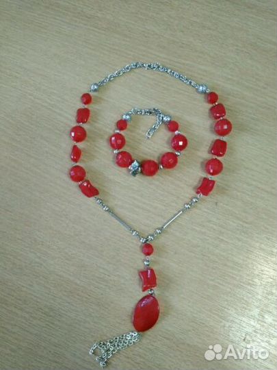 Колье и браслет из бусин