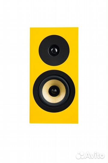 Полочная акустика Davis Acoustics Courbet 3 Yellow Gloss