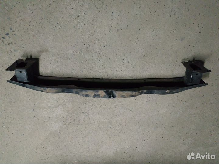 Усилитель заднего бампера Тигуан