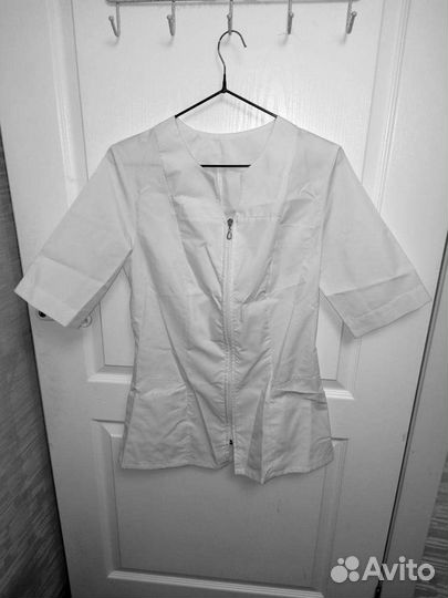 Медицинский костюм женский