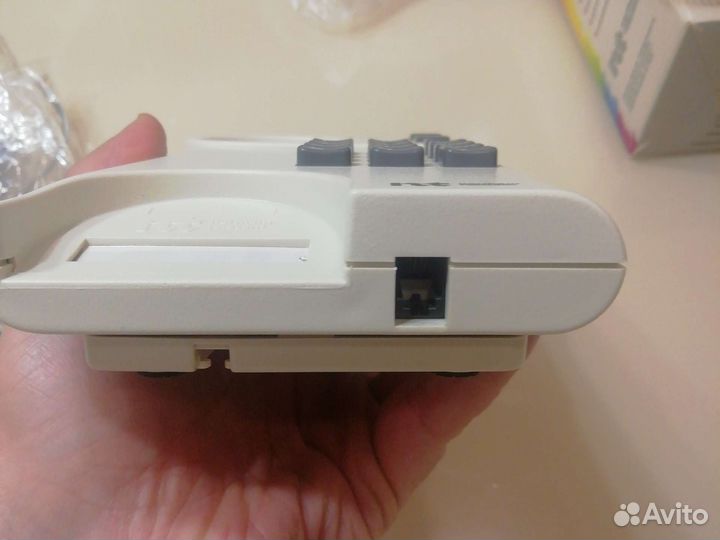 Телефон кнопочный ретро