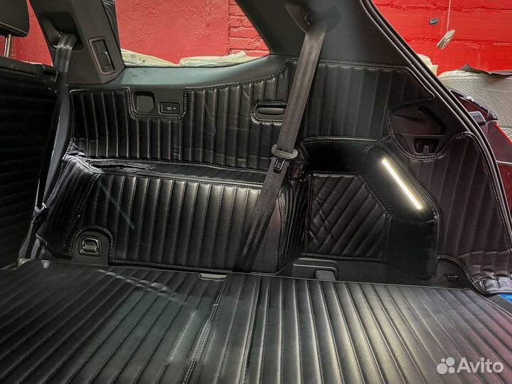 3D коврики из экокожи Audi Q6