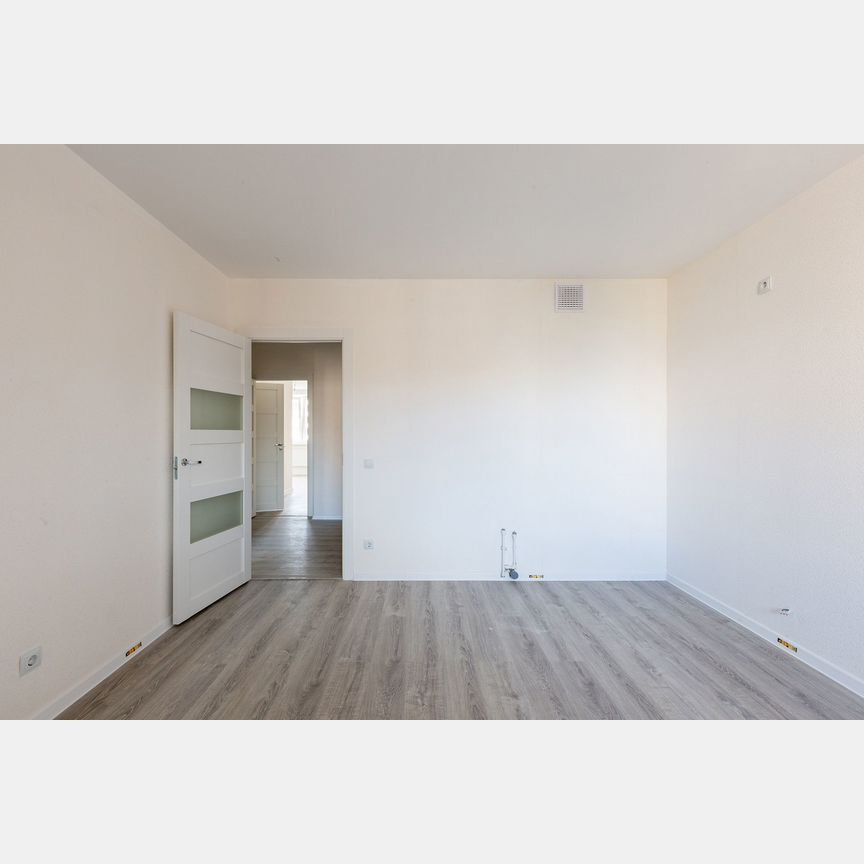 2-к. квартира, 60,7 м², 15/17 эт.