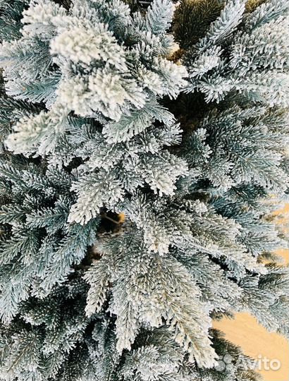 Елка искусственная литая заснеженная, 215 см