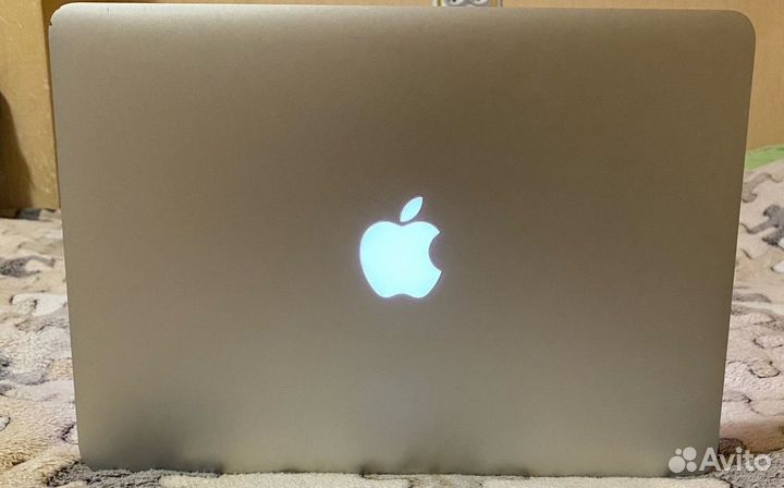 MacBook Pro 13 (2015, Retina)