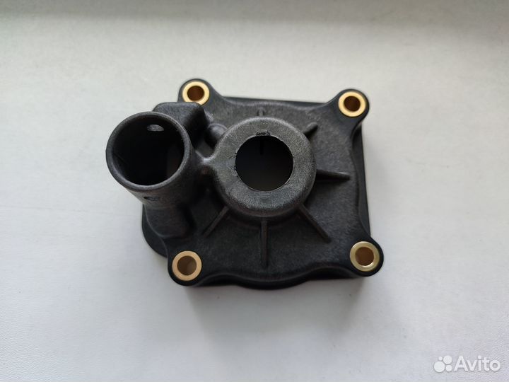 Корпус помпы Suzuki DF40A-DF60A