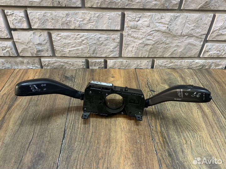 Volkswagen Polo Sedan Переключатель подрулевой