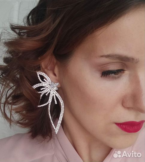 Набор Серьги и браслет со стразам