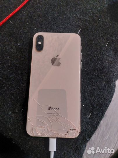 iPhone Xs, 64 ГБ