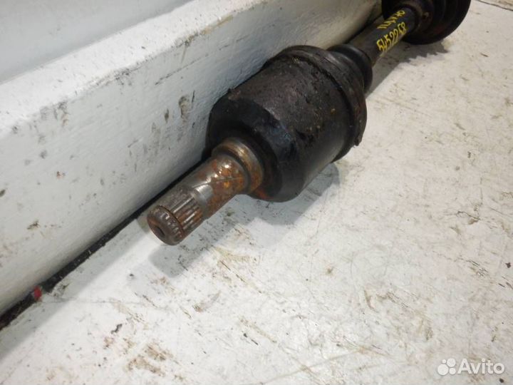 Привод передний левый