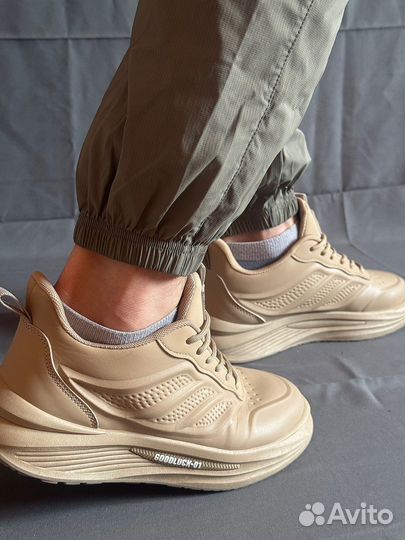 Мужские демисезонные кроссовки