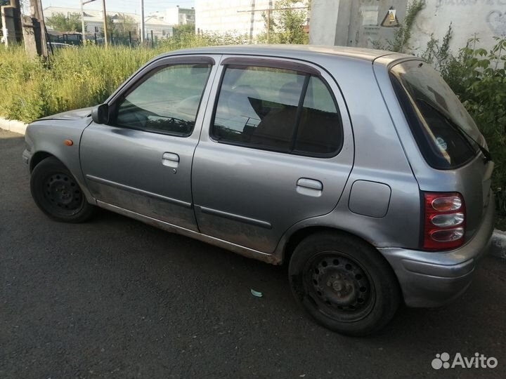 Nissan March 1.0 AT, 2002, 227 500 км