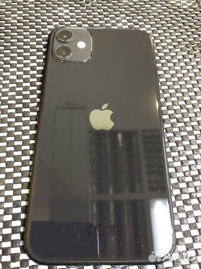 iPhone 11, 64 ГБ