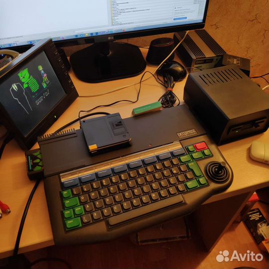 Ретро компьютер Enterprise 128