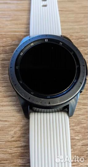 Часы Samsung galaxy watch 42MM (SM-R810)