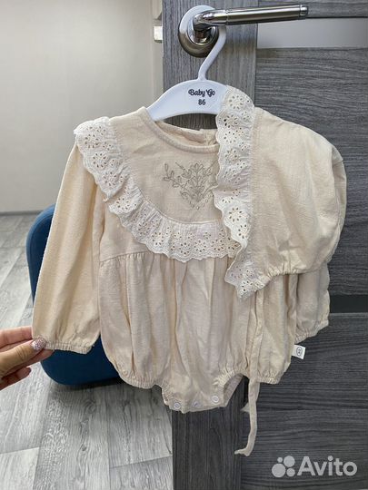 Нарядное боди для девочки 74