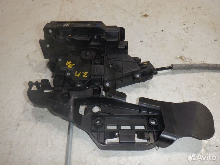 Замок двери задней левой Mercedes W166 ML