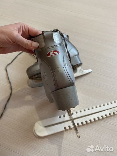 Коньки фигурные botas