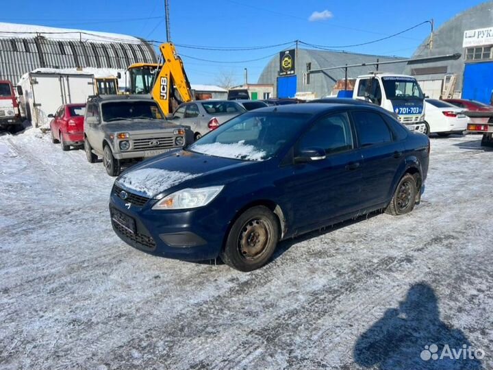 Накладка крепления зеркала Ford Focus 2 1 2010