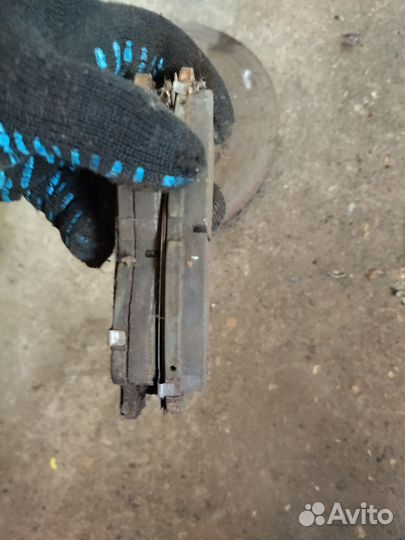 Тормозной диск caldina калдина 195