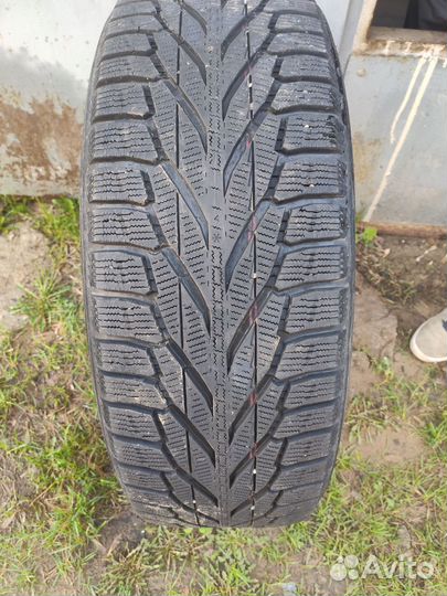 Nokian Tyres Hakkapeliitta R 235/65 R17 108H