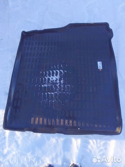 Коврик в багажник LADA vesta sw