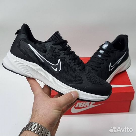 Кроссовки Nike женские черные