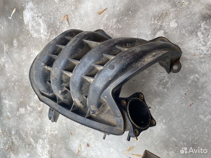 Впускной коллектор datsun,ваз 8 клапанный