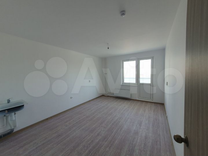 2-к. квартира, 76 м², 2/16 эт.