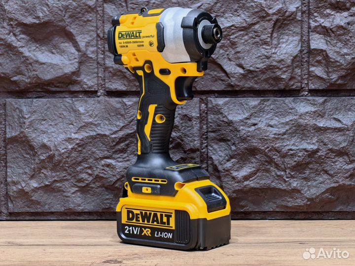 Винтоверт DeWalt 18v