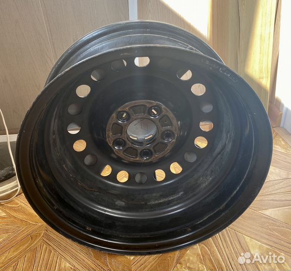 Штампованные диски с колпаками для mitsubishi R16