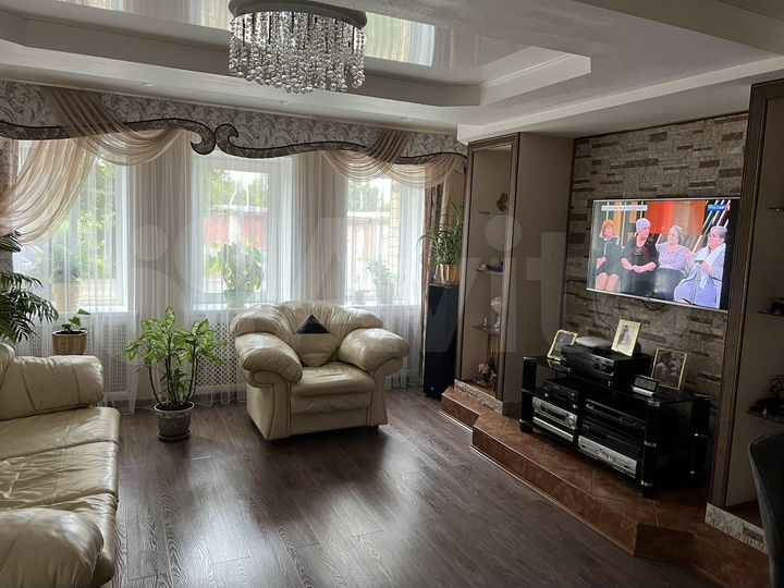 Дом 83 м² на участке 7,3 сот.