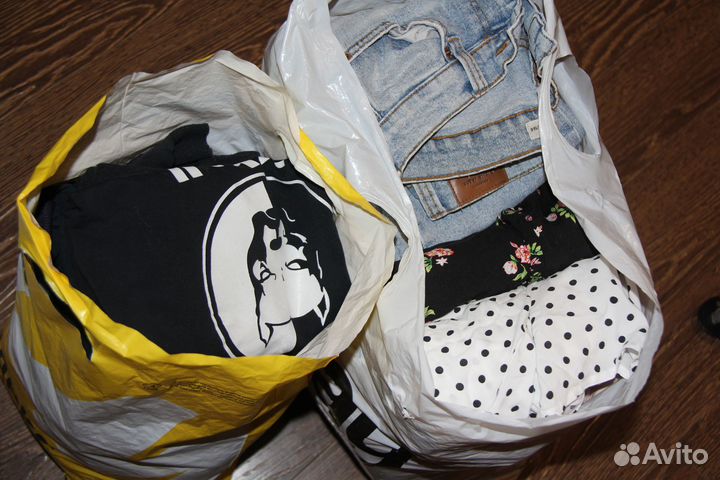 2 пакета фирменных вещей 44р