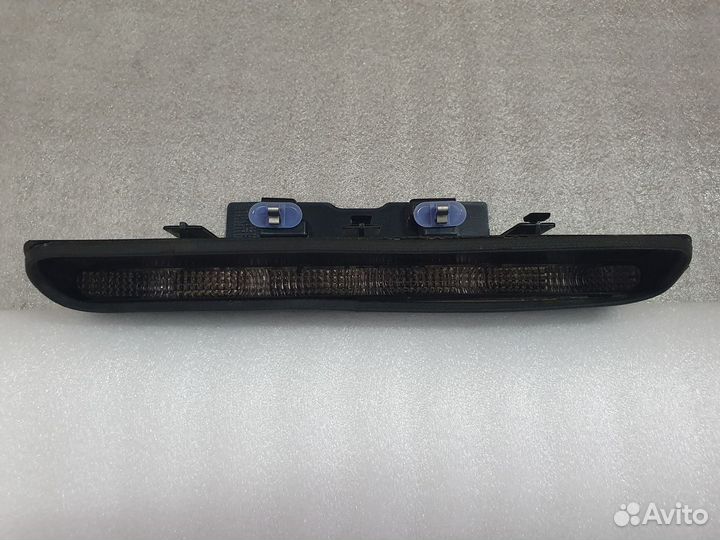 Фонарь стоп сигнала Opel Astra H (Седан)