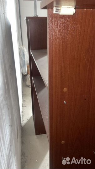 Кухня,стенка,дверь