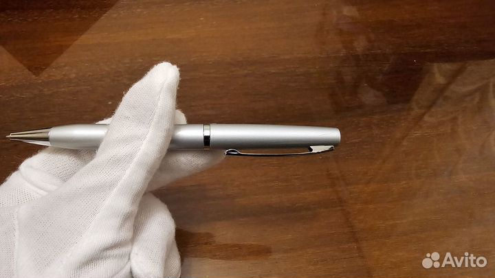 Сувенирная ручка 