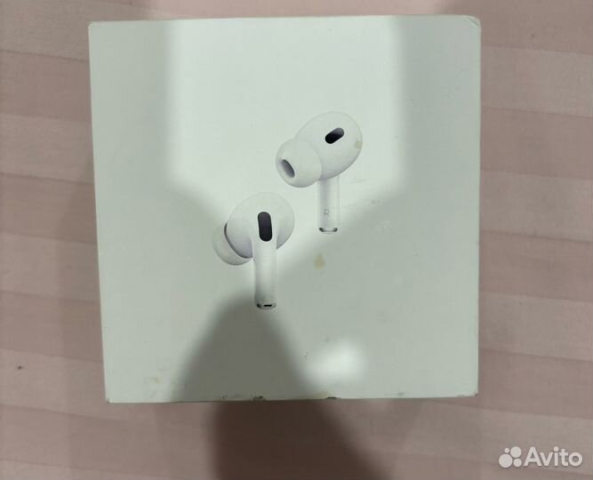 Продам беспроводные наушники Apple AirPods Pro (2)