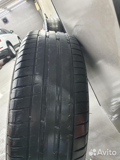 Michelin Pilot Sport 4 SUV 235/60 R18 107W