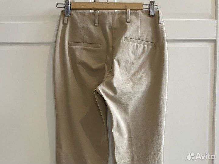 Massimo Dutti Брюки бежевые капри