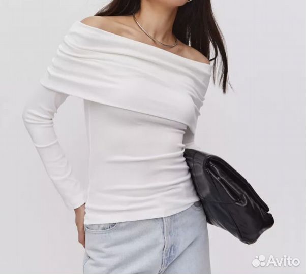 Кофта без плечей