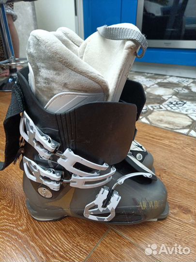 Горнолыжные ботинки Atomic Waymaker 70