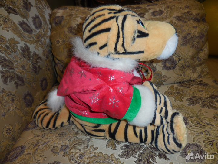 Новогодняя Мягкая Игрушка 2022г Тигр со Сладостями