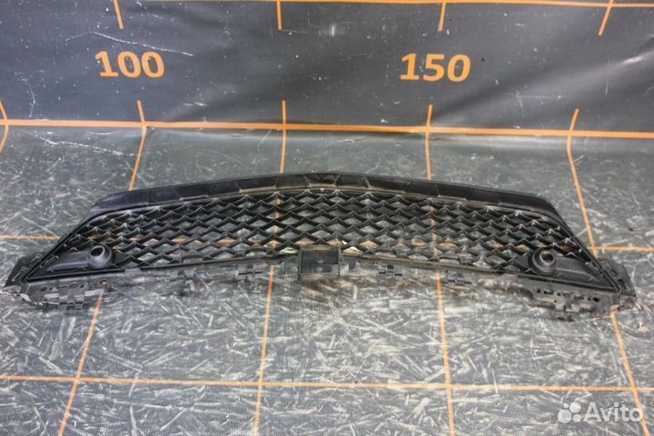 Решетка бампера переднего-Mercedes-Benz C- W204