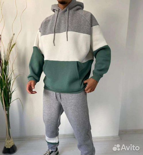 Мужской спортивный костюм на флисе