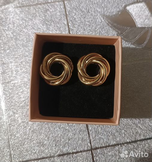 Серьги с позолотой