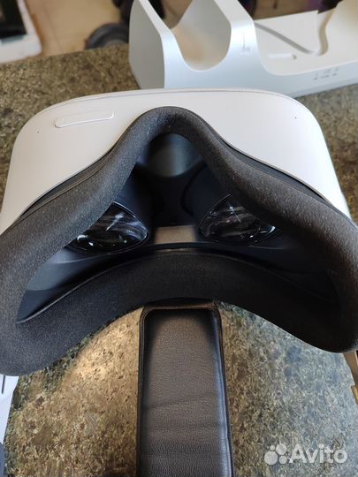 VR очки Oculus Quest 2 128 gb